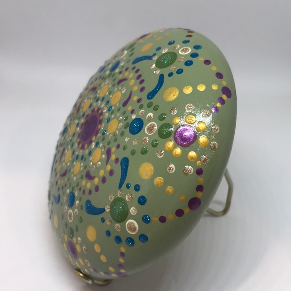 Hand Cast/Painted Art Stone Paperweight - Picture 2 of 5